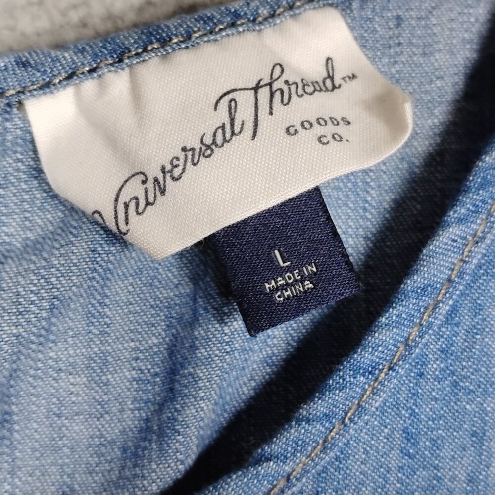 Universal Threads Chambray Top Size Large Blue Sl… - image 5